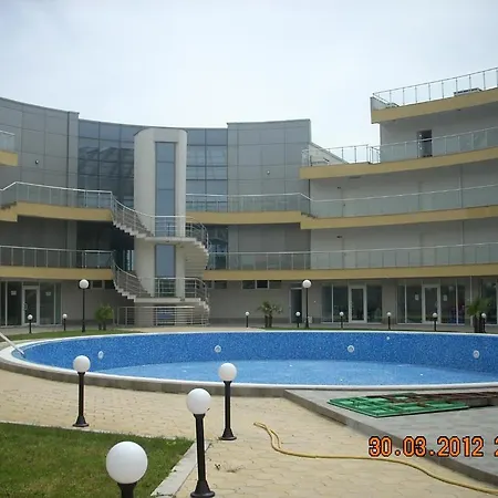 Tzarevo Aparthotel 3*