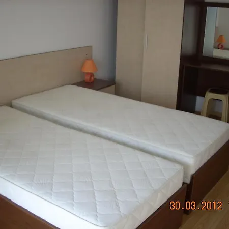 Tzarevo Aparthotel 3*